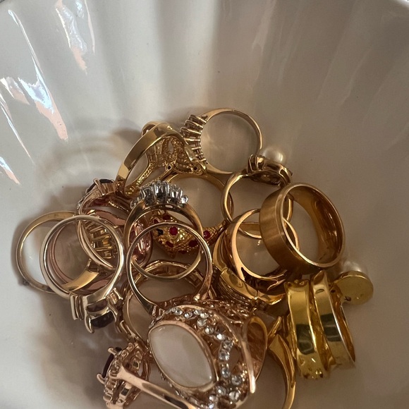 Jewelry Share Show Thursdays 7-9pm cst - Picture 3 of 5